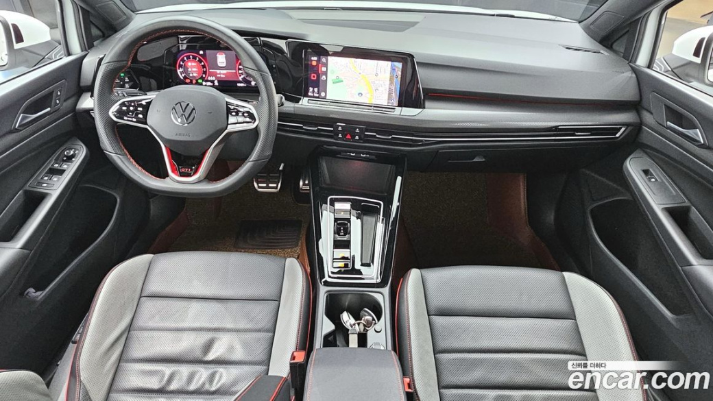 Volkswagen Golf 2.0 GTI, 2024