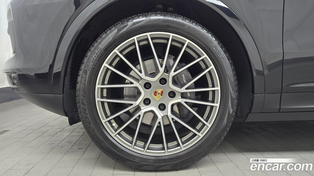 Porsche Cayenne 3.0 COUPE PLATINUM EDITION, 2023