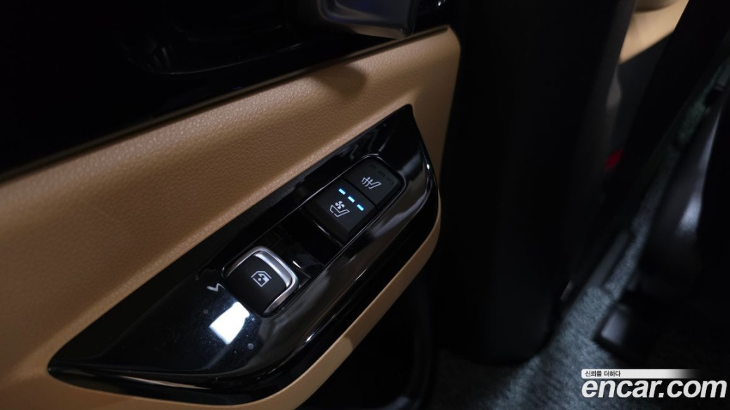 Kia Carnival 7-Seater Signature, 2022