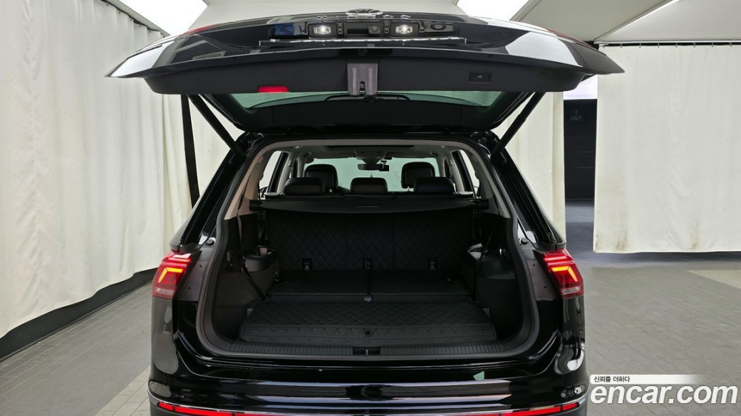 Volkswagen Tiguan 2.0 TSI Prestige, 2023