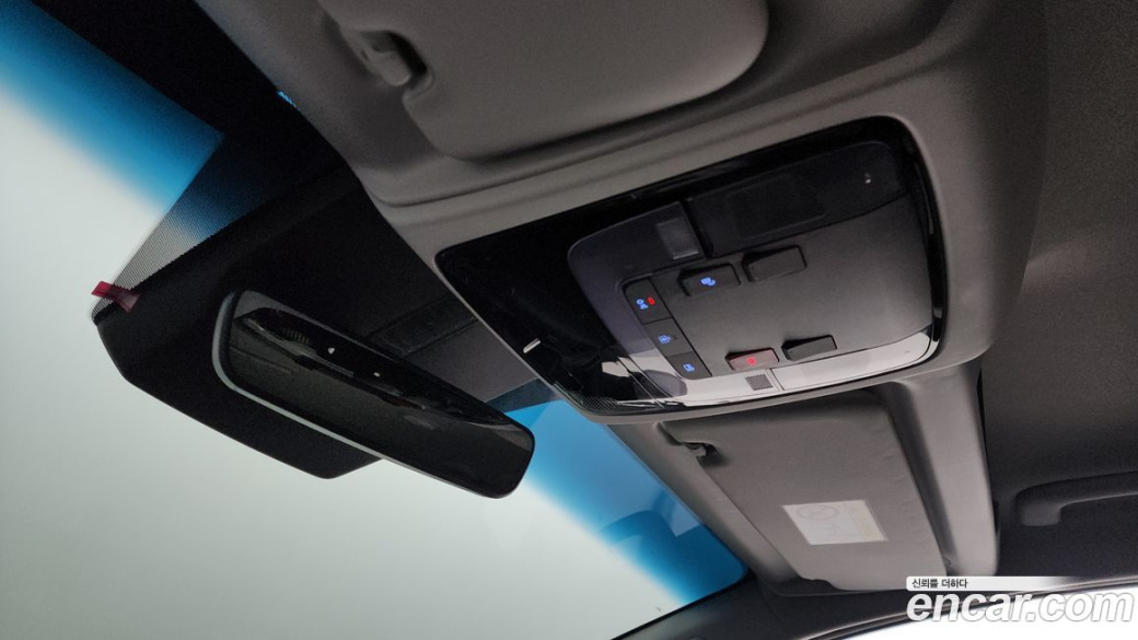 Hyundai Staria Tourer 9-Seater, 2025