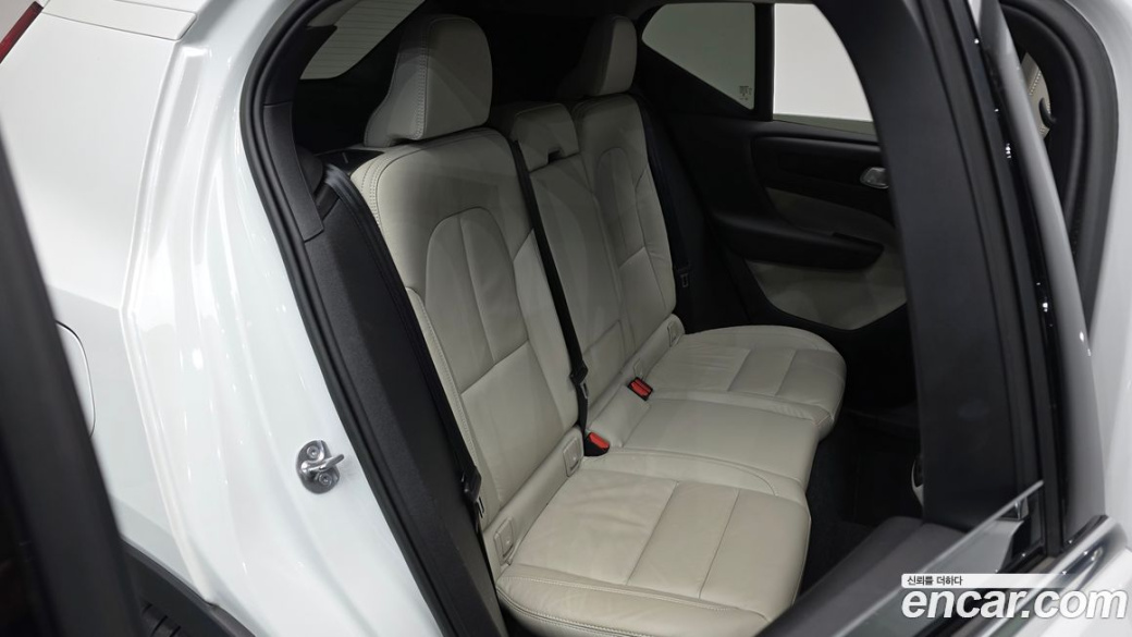 Volvo XC40 B4 Ultimate Bright, 2023