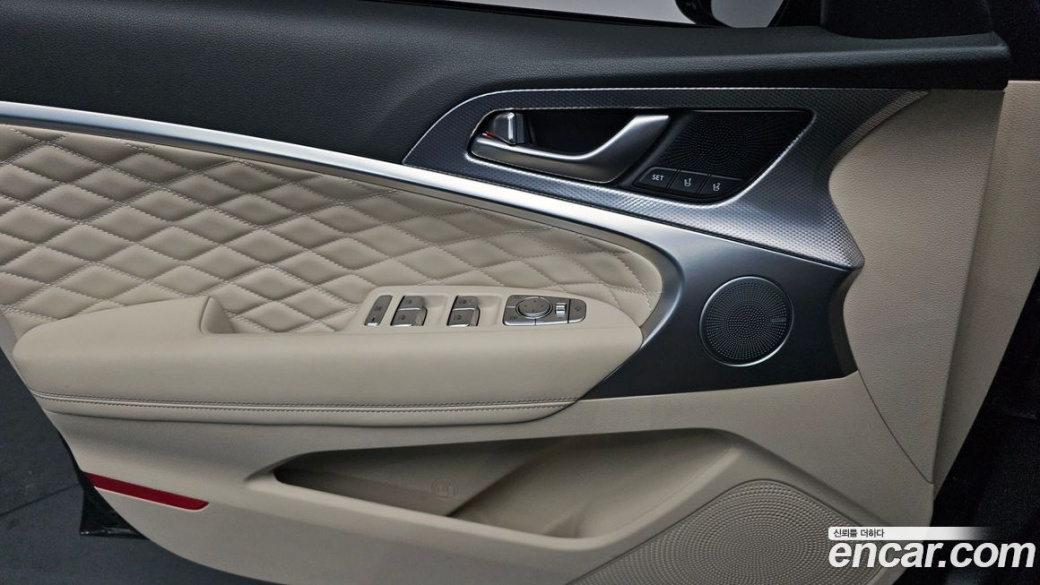 Genesis G70 Gasoline 2.0T 4WD, 2022