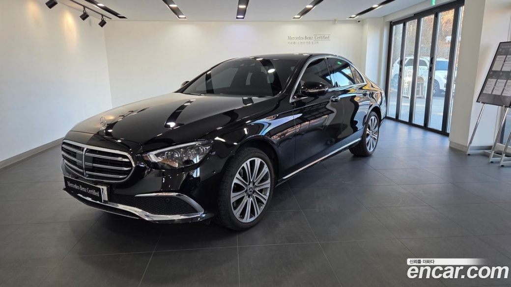 Mercedes-Benz E-Class E350 4MATIC Exclusive, 2023