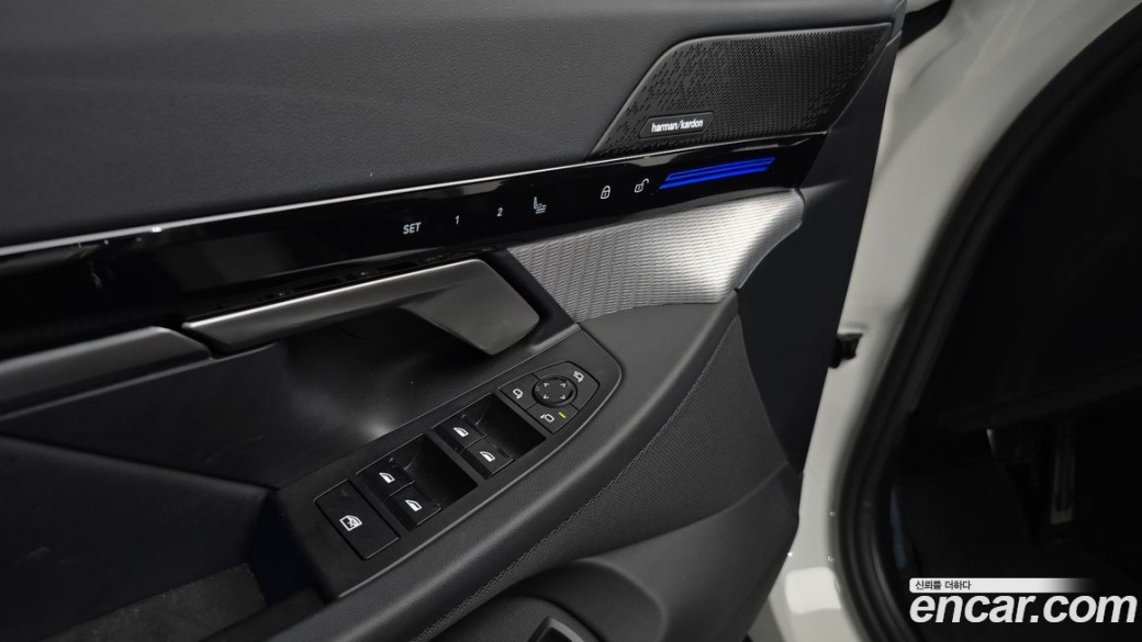 BMW 5-Series 520i M Sport, 2024