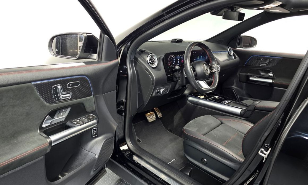 Mercedes-Benz GLA-Class GLA250 4MATIC, 2024