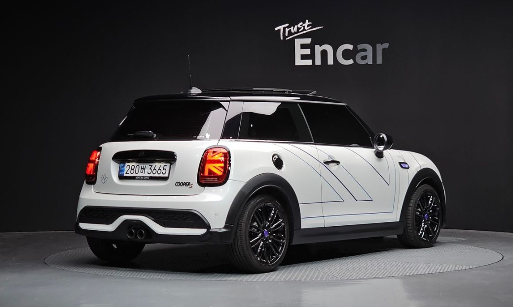 Mini Cooper Mayfield Edition, 2024