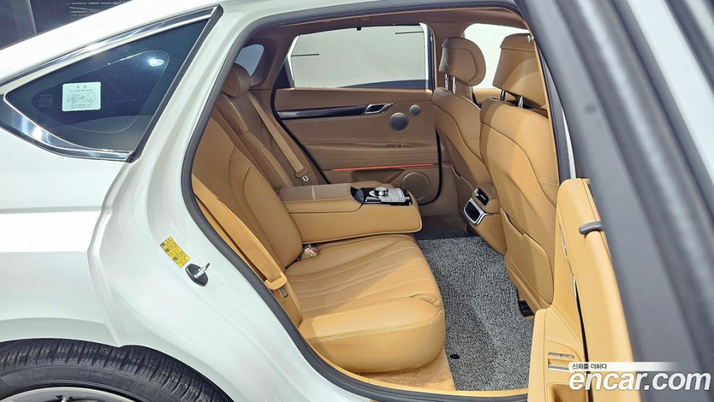 Genesis G80 Gasoline 2.5 Turbo AWD, 2025