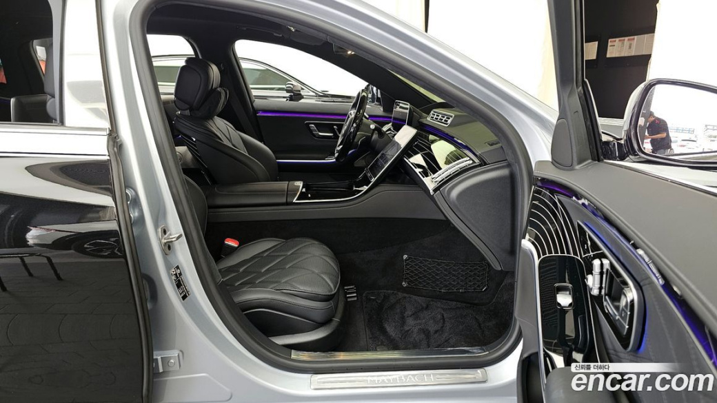 Mercedes-Benz S-Class Maybach S580 4MATIC, 2024