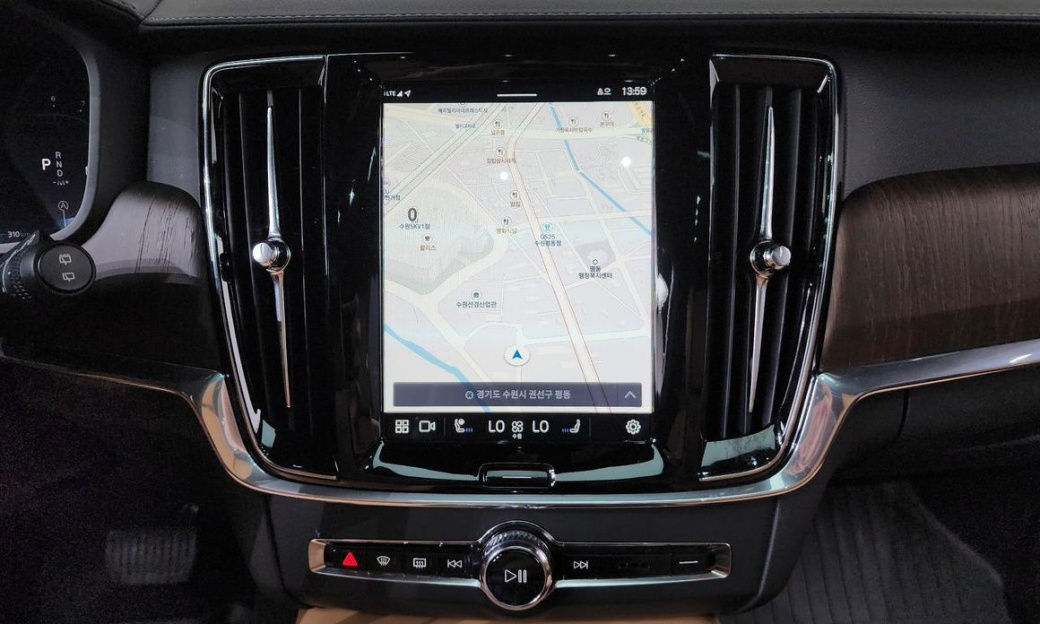 Volvo V90 B5 Ultimate AWD, 2024