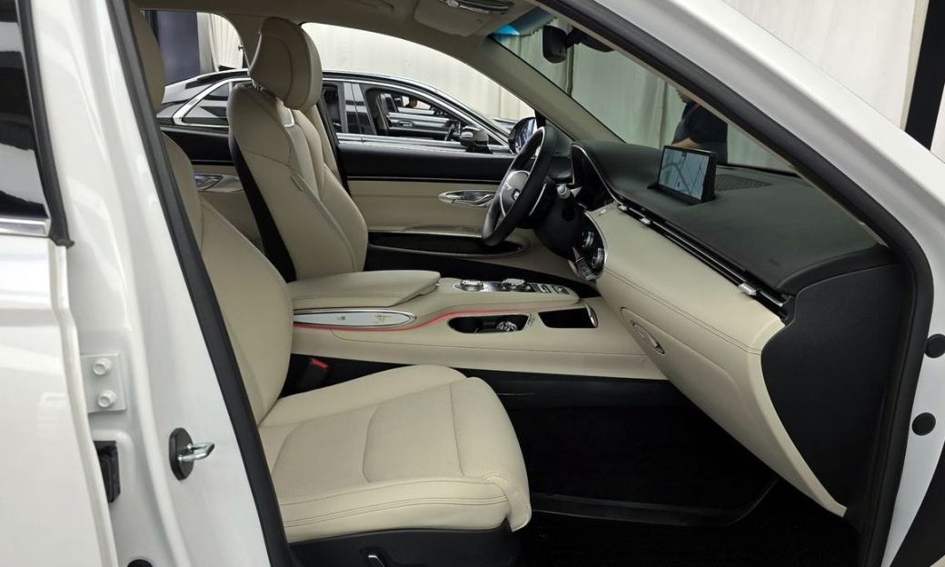 Genesis GV70 2.5T Gasoline AWD, 2024