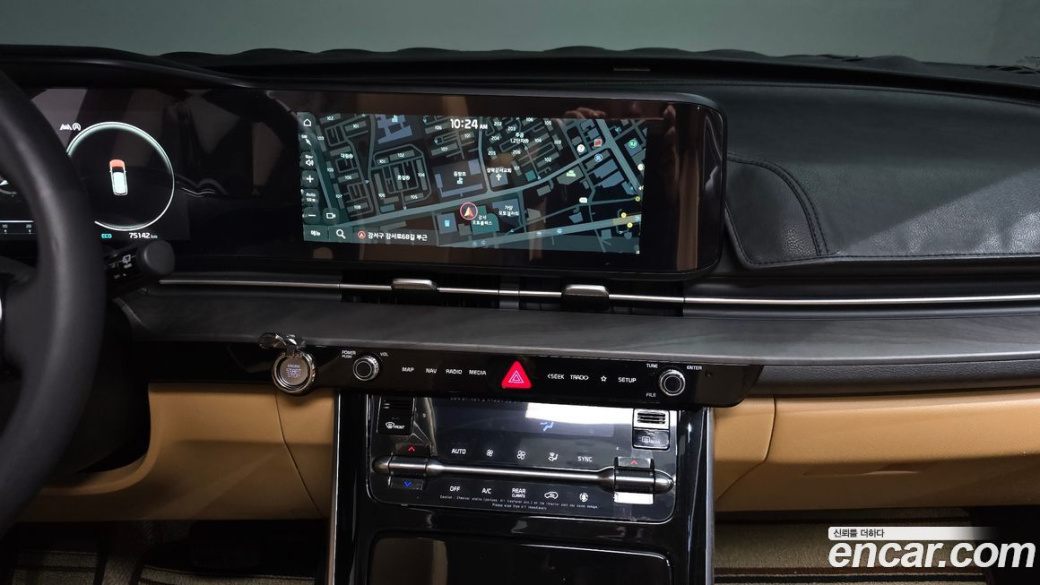 Kia Carnival 11-Seater Signature, 2023
