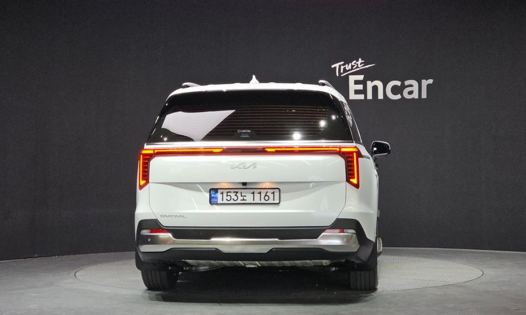 Kia Carnival 9-Seater Noblesse, 2024