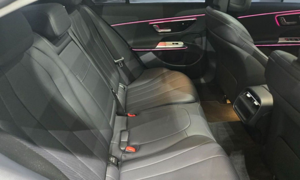 Mercedes-Benz E-Class E200 Avantgarde, 2025