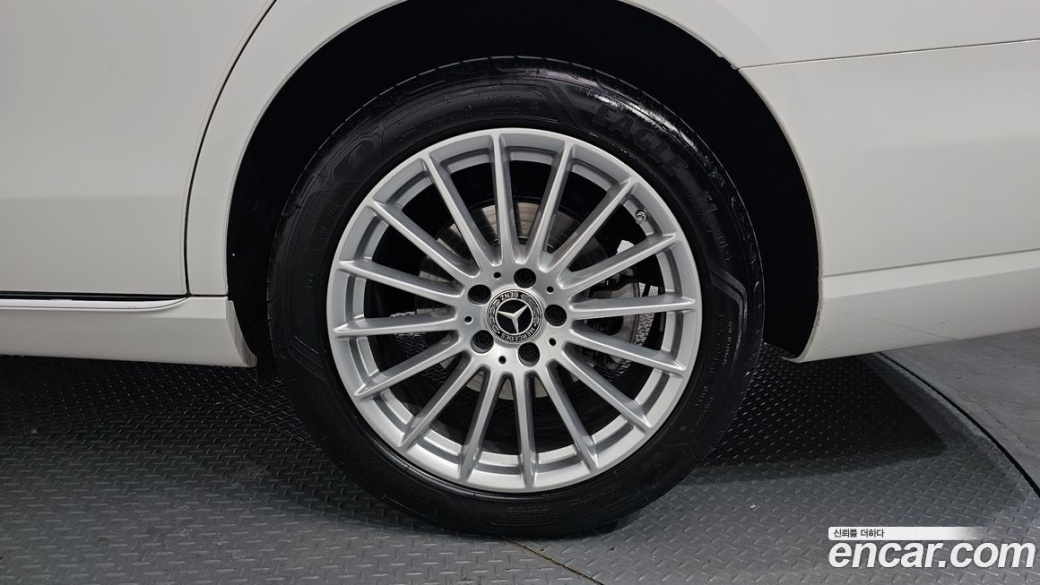 Mercedes-Benz E-Class E250 Exclusive, 2023