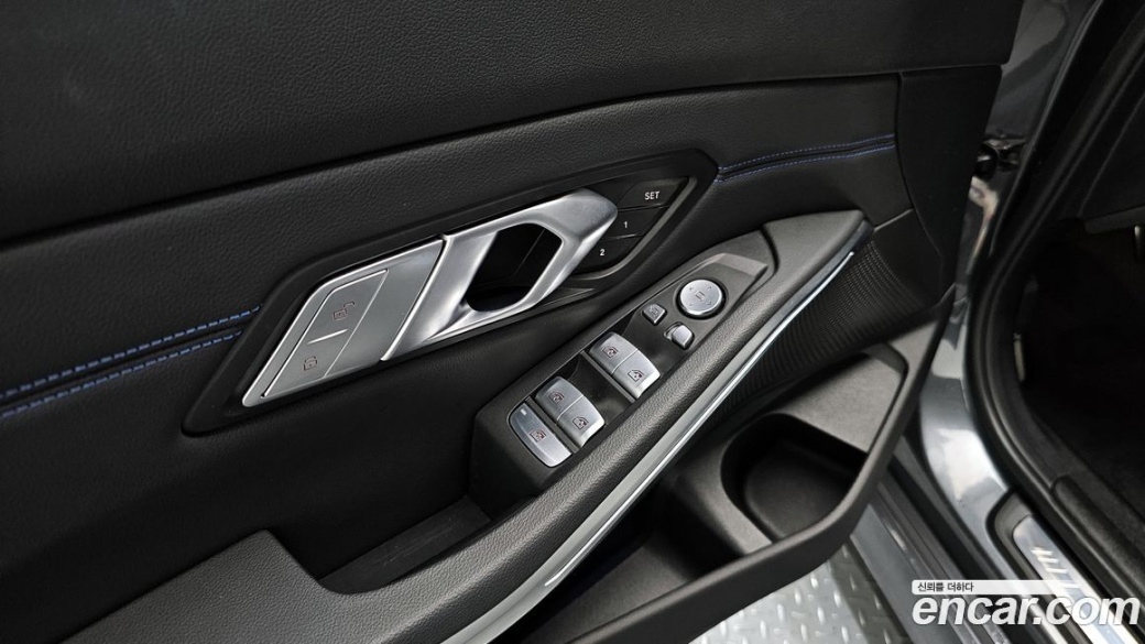 BMW 3-Series 320i M Sport, 2022