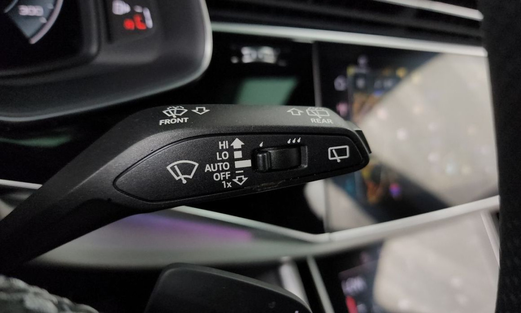 Audi Q7 55 TFSI Quattro Premium, 2022