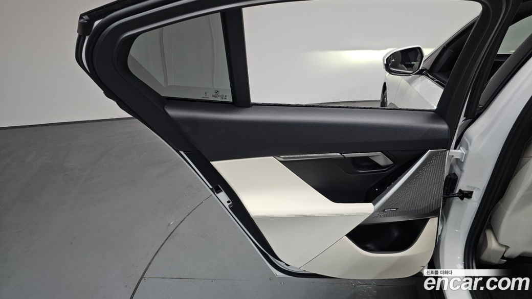 BMW 5-Series 520i Special Edition, 2026