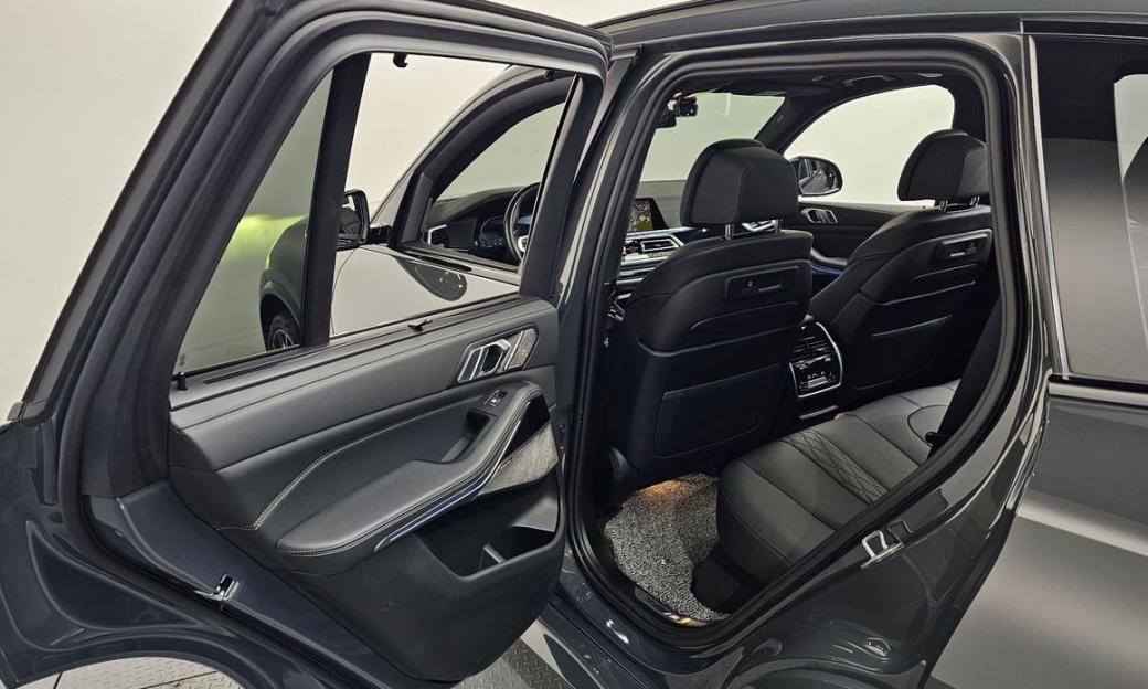 BMW X5 xDrive 40d M Sport, 2022