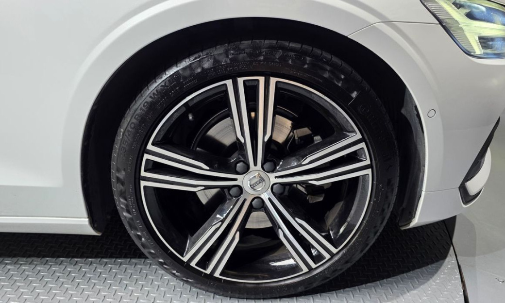 Volvo S60 B5 Inscription, 2022