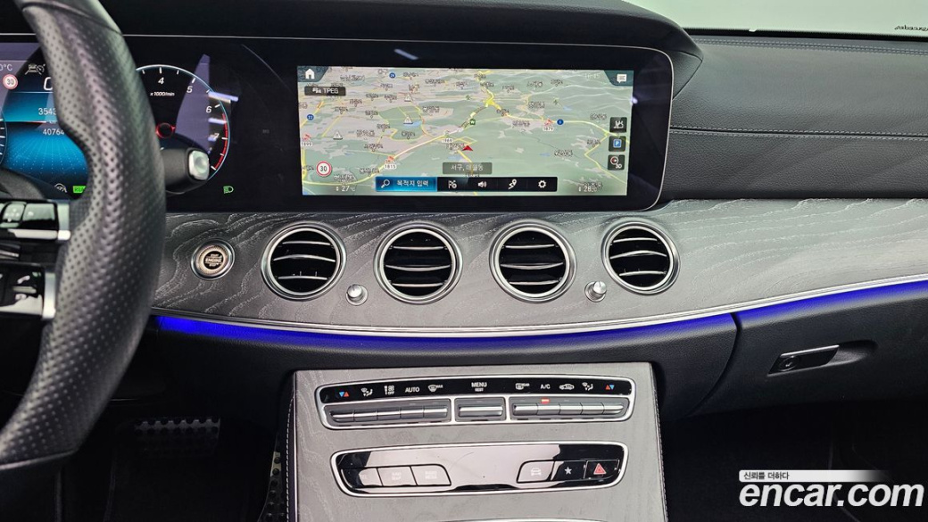 Mercedes-Benz E-Class E350 4MATIC AMG Line, 2021