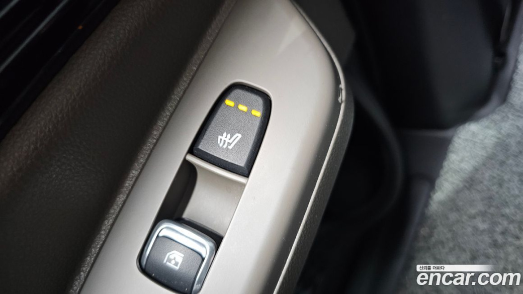 Kia Carnival 9-Seater Gravity, 2024
