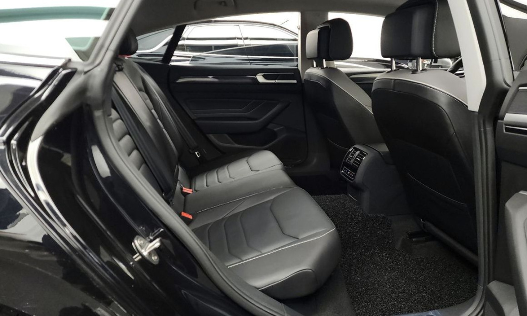 Volkswagen Arteon 2.0 TDI Presige 4Motion, 2022
