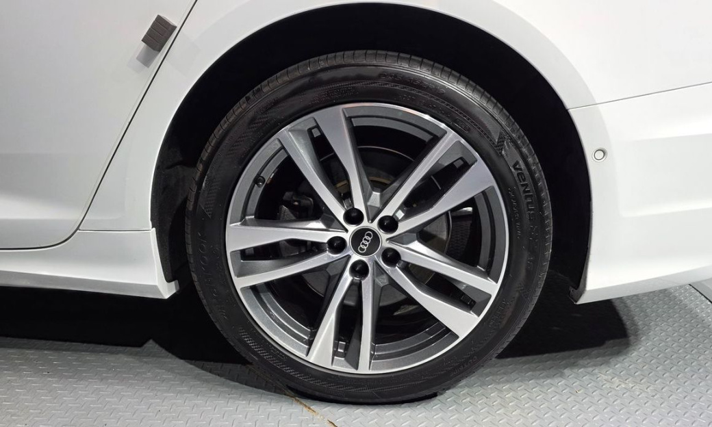 Audi A6 45 TFSI Quattro Premium, 2022