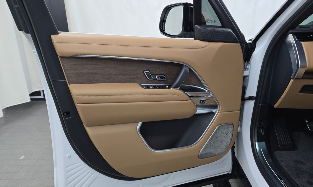 Land Rover Range Rover P530 Autobiography Long Wheel Base, 2024