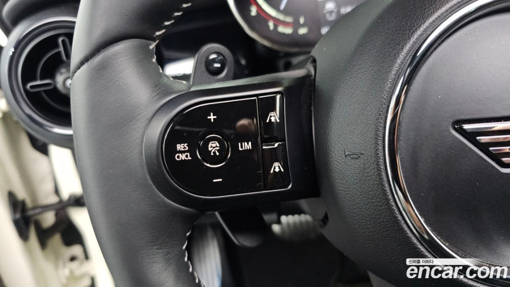 Mini Cooper JCW, 2022