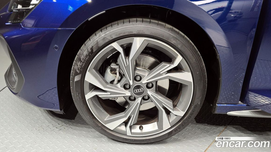Audi A3 40 TFSI Premium, 2025
