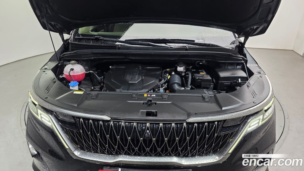 Kia Carnival 9-Seater Noblesse, 2023