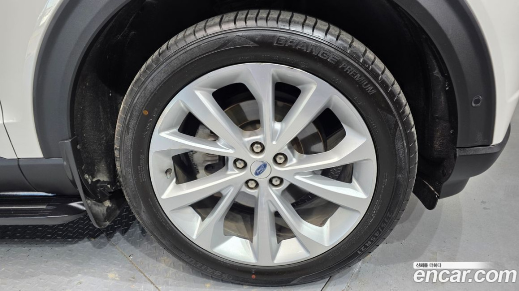 Ford Explorer 3.0 Platinum 4WD, 2022