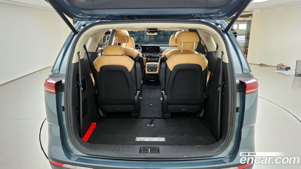 Kia Carnival 9-Seater Signature, 2022