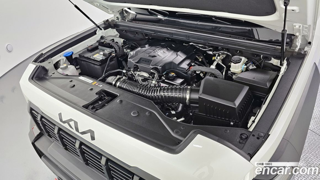 Kia Tasman 2.5T Gasoline 4WD, 2026