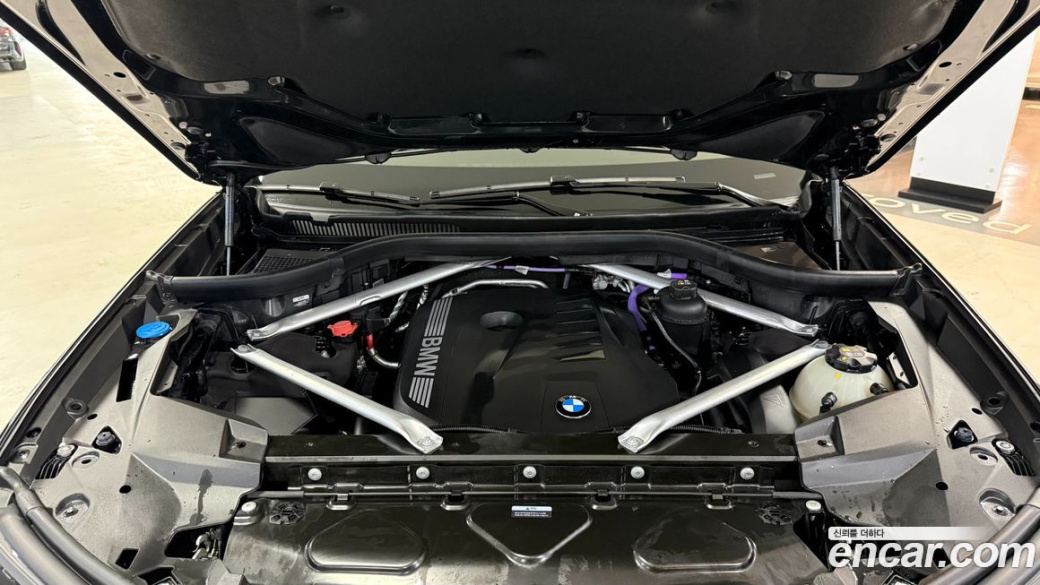BMW X7 xDrive 40i Design Pure Excellence 6-Seater, 2024