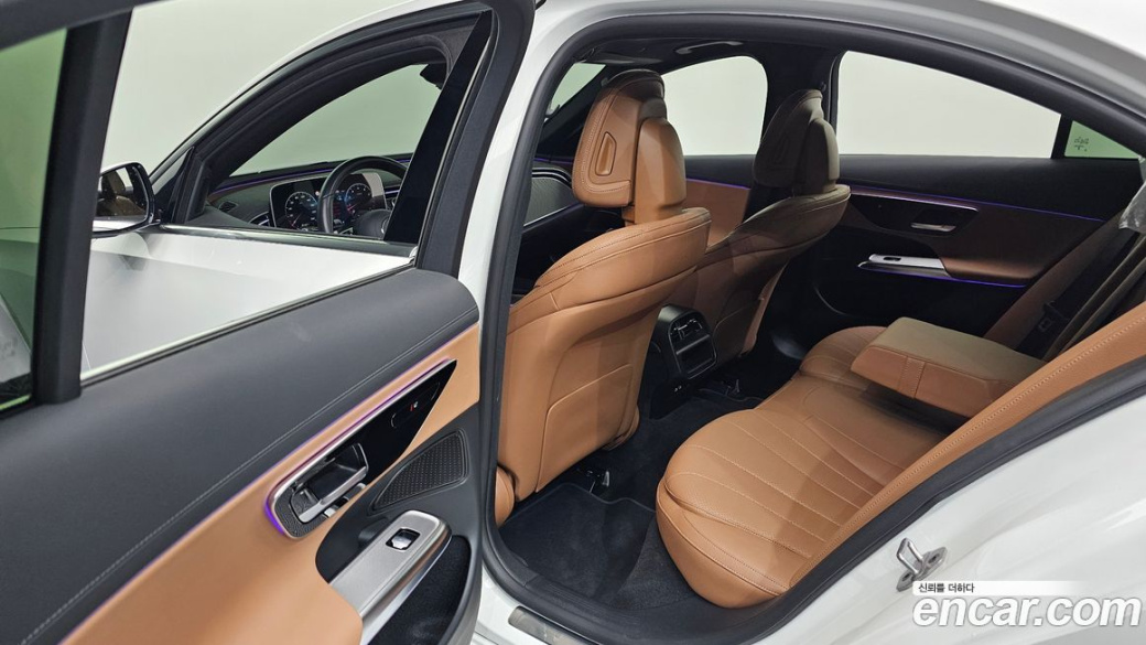 Mercedes-Benz E-Class E200 Avantgarde, 2024