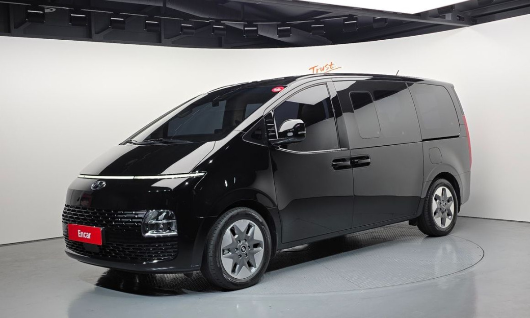 Hyundai Staria Tourer 9-Seater, 2024