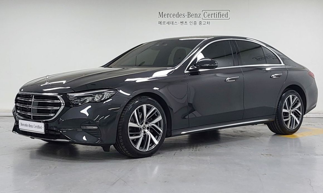 Mercedes-Benz E-Class E220d 4MATIC Exclusive, 2024