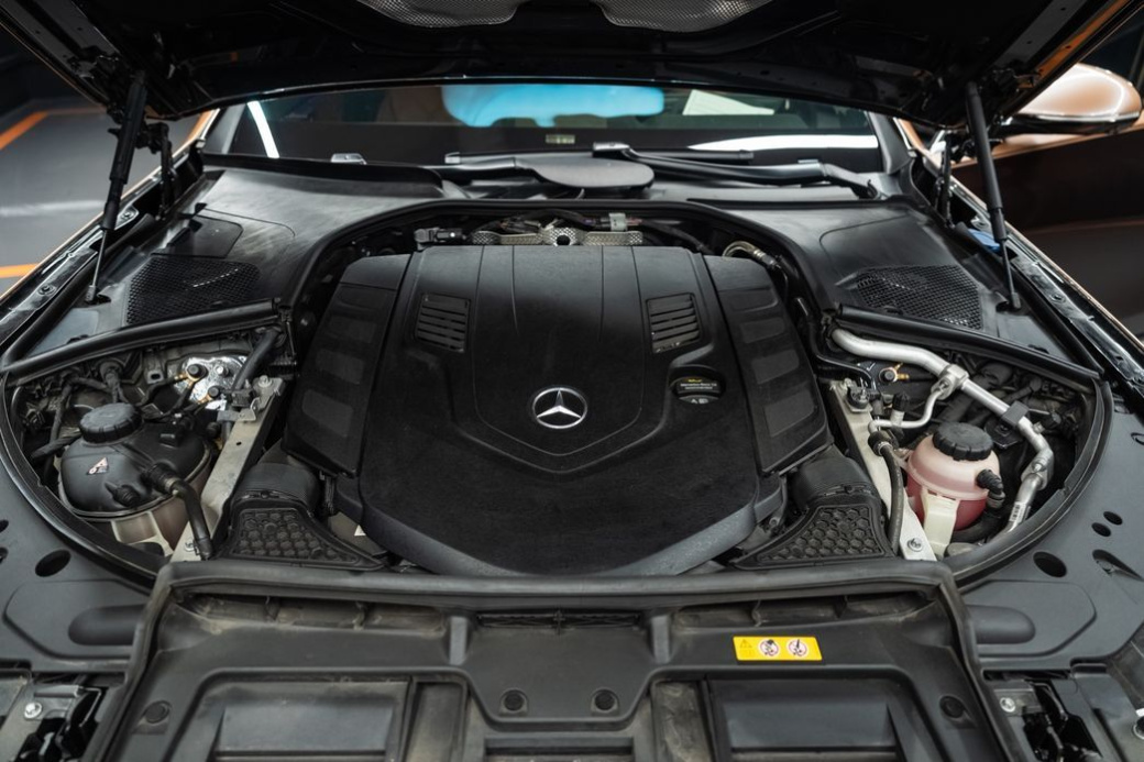Mercedes-Benz S-Class Maybach S580 4MATIC, 2023