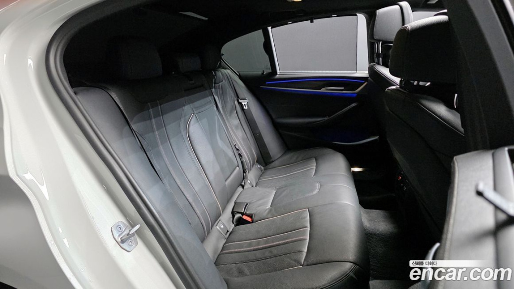 BMW 5-Series 520i M Sport, 2023