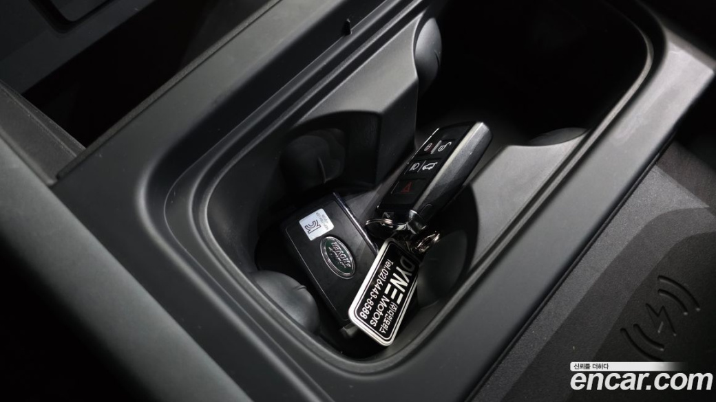 Land Rover Defender 110 P300 X-Dynamic SE, 2023