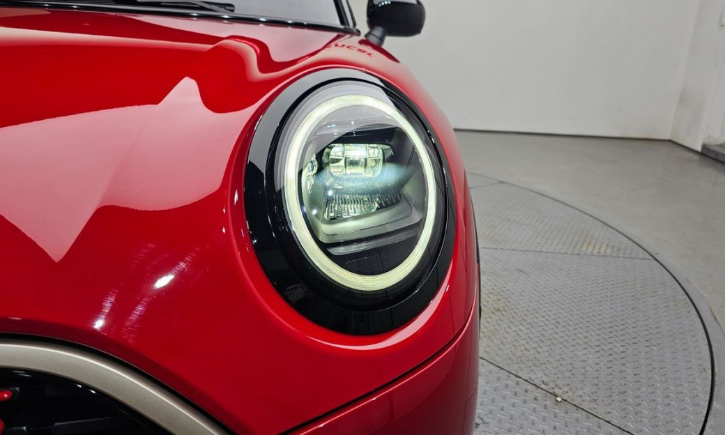 Mini Cooper Favoured, 2025