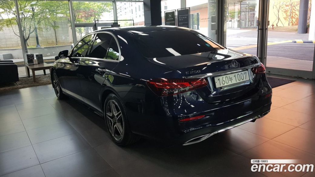 Mercedes-Benz E-Class E250 AMG Line, 2023