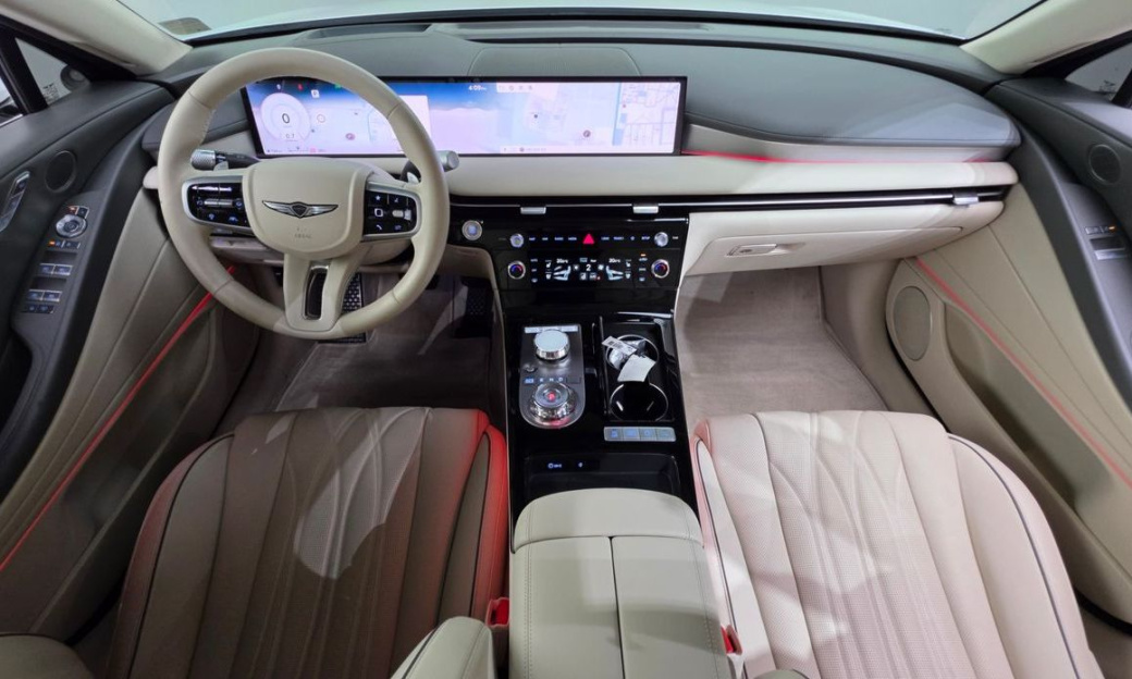 Genesis G80 Gasoline 2.5 Turbo AWD, 2025