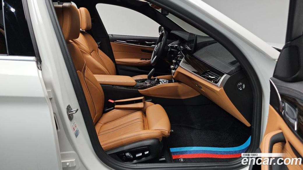 BMW 5-Series 520i M Sport, 2022