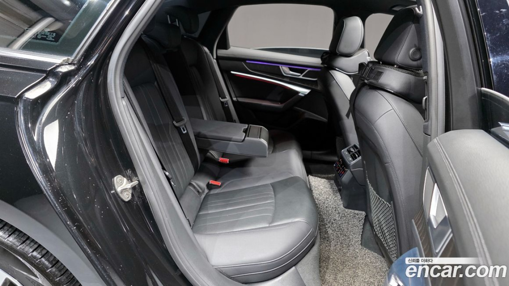 Audi A6 45 TFSI Quattro Premium, 2022