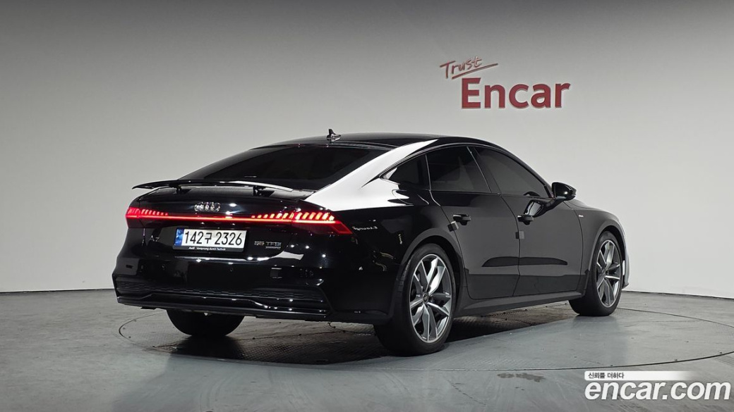 Audi A7 55 TFSI Quattro Premium, 2022