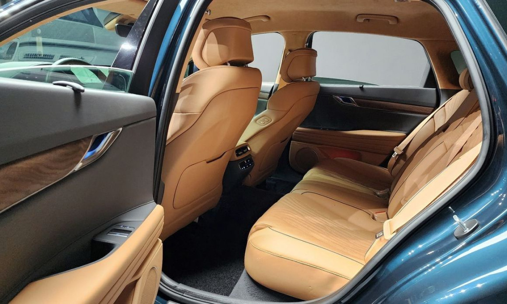 Genesis G80 Gasoline 2.5 Turbo 2WD, 2023