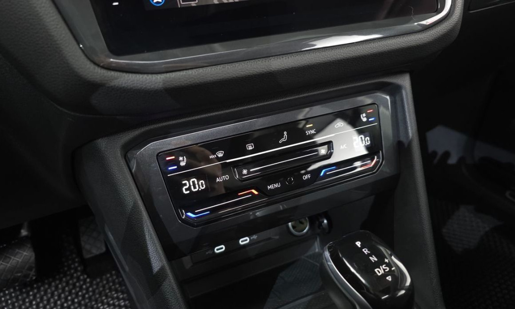 Volkswagen Tiguan 2.0 TSI Prestige, 2024